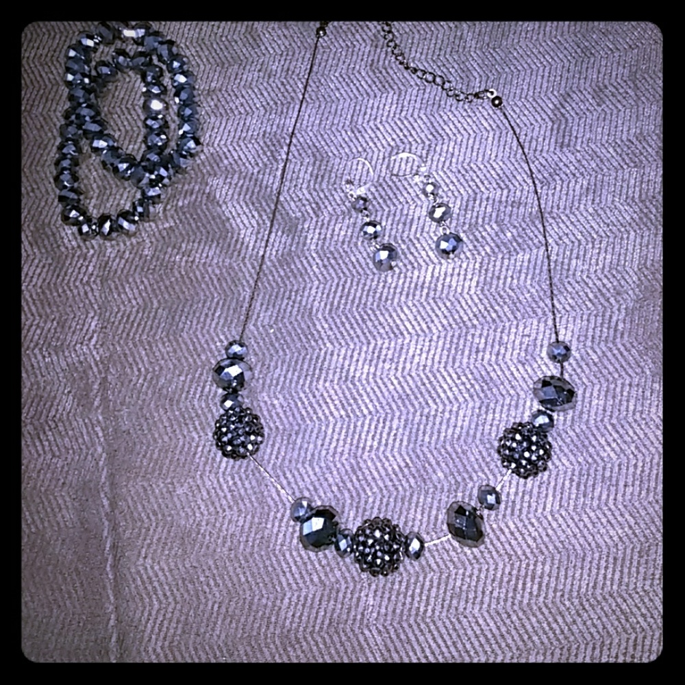 ⚜️Gray/Silver necklace 2 brackets and earrings set